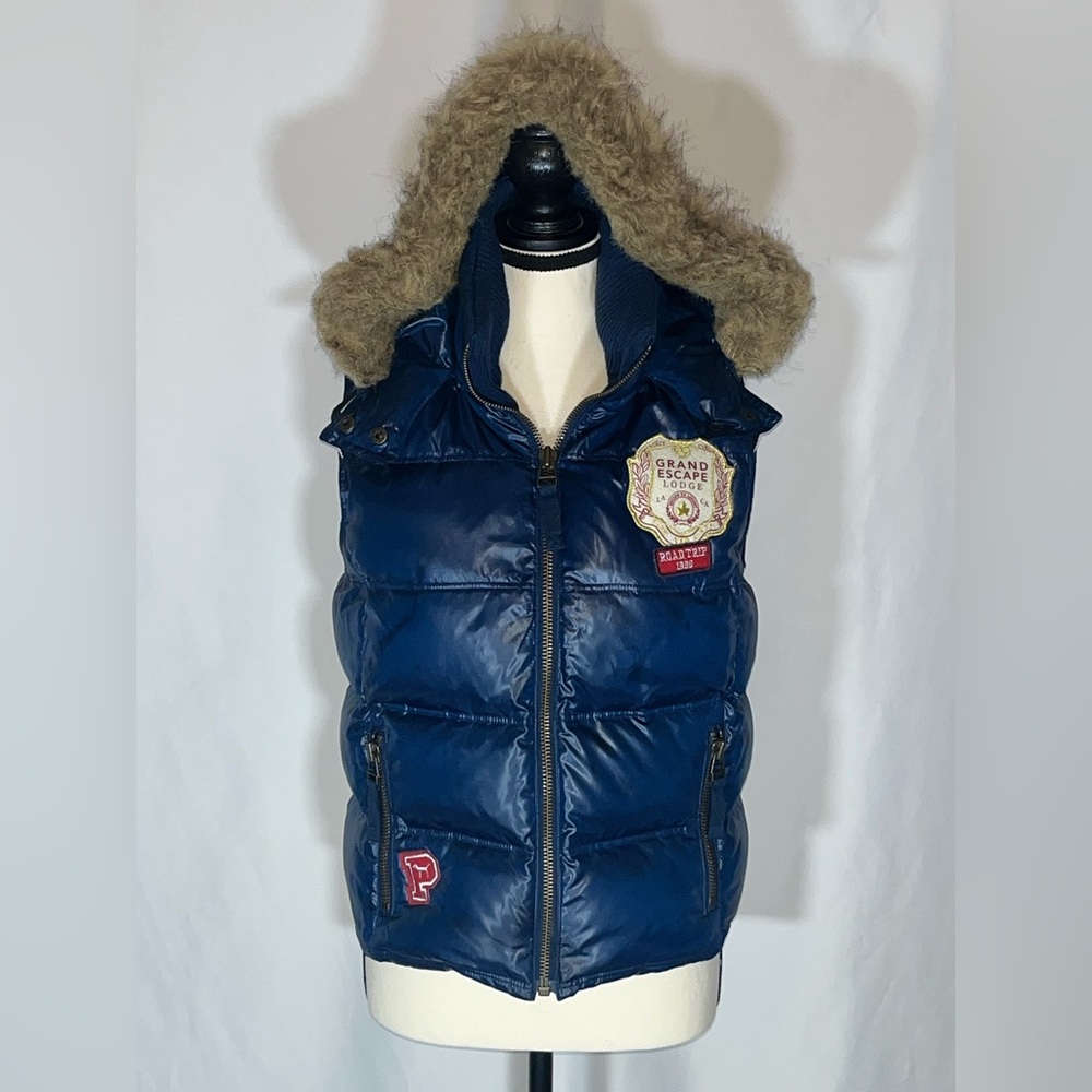 Victoria Secret Grand Escape Lodge Puffer Vest Faux Fur Hood